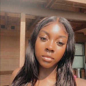 Meet your Posher, Isabelle